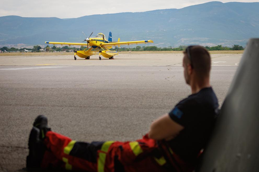 The Air Tractor AT-802F Fire Boss — an amphibious scooper water bomber — is part of the EU's rescEU firefighting fleet and represents Sweden’s contribution to this shared European reserve.   