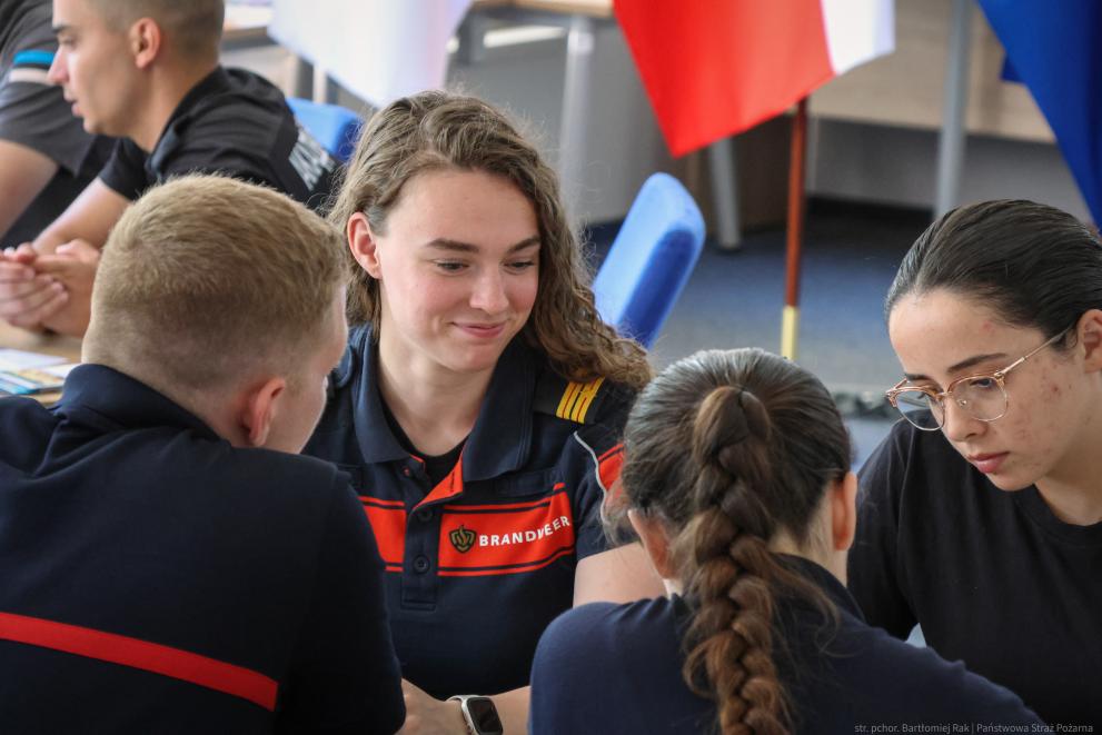 young firefighters discussing during the UCPM Exchange for young firefighters