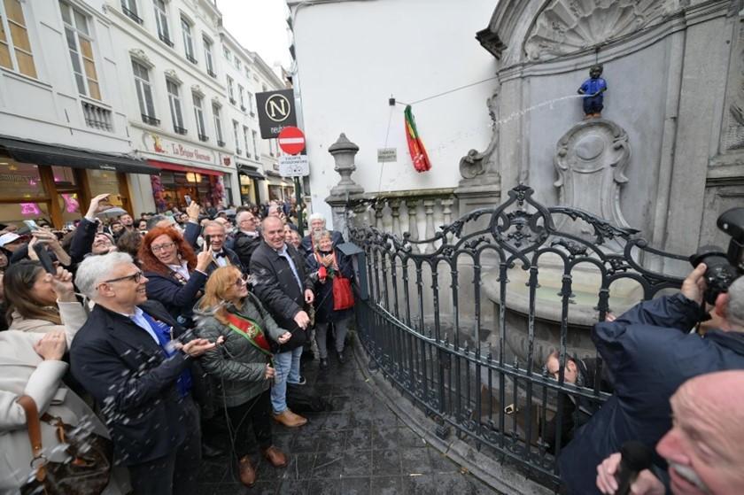Manneken Pis ceremony_3