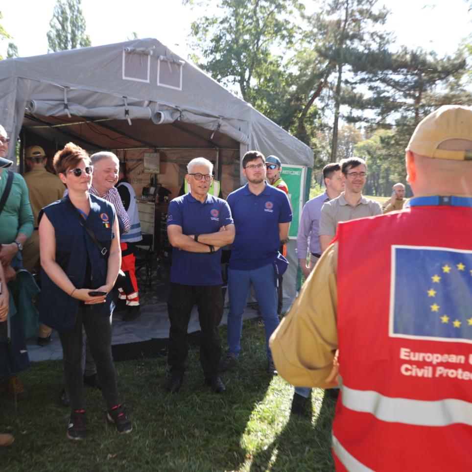 Director-General Maciej Popowski visits the exercise