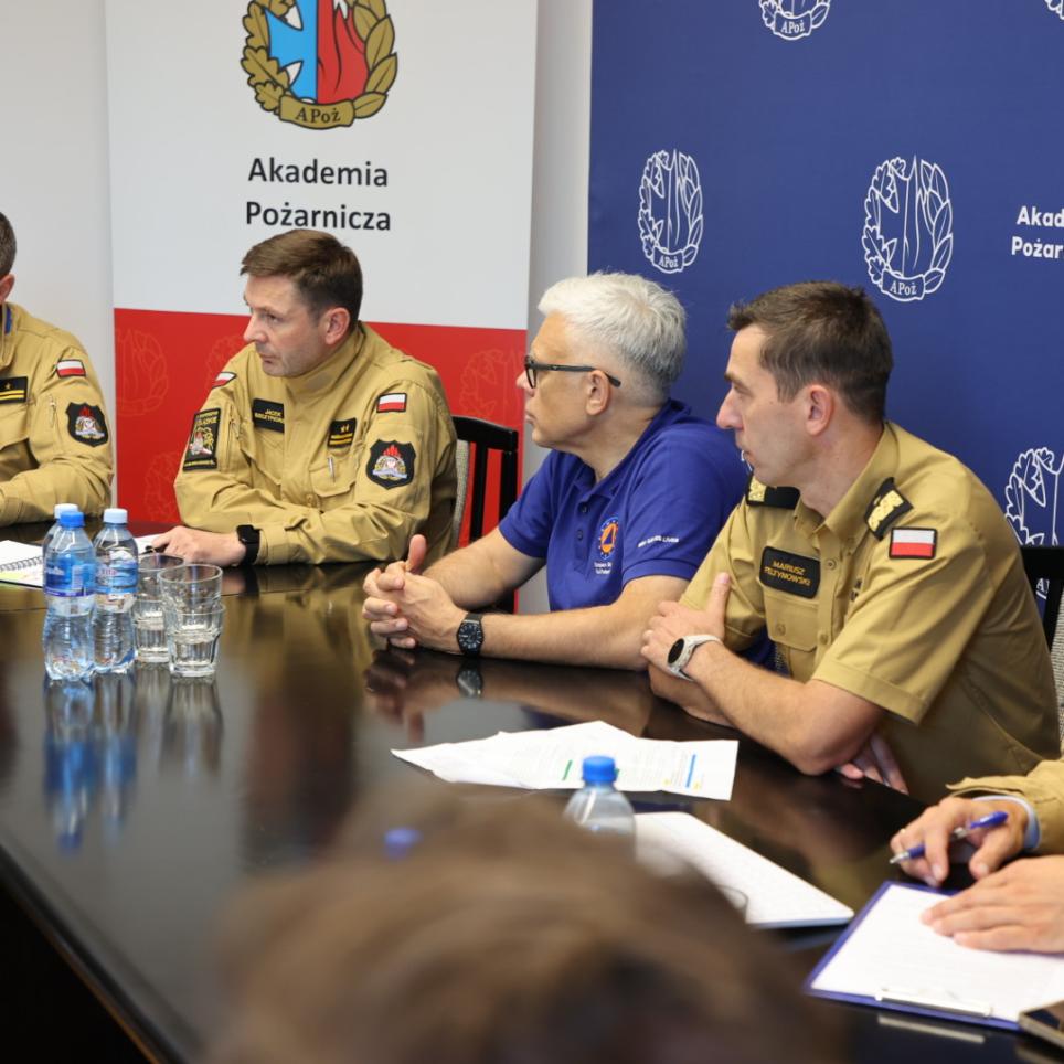 Director-General Maciej Popowski visits the exercise