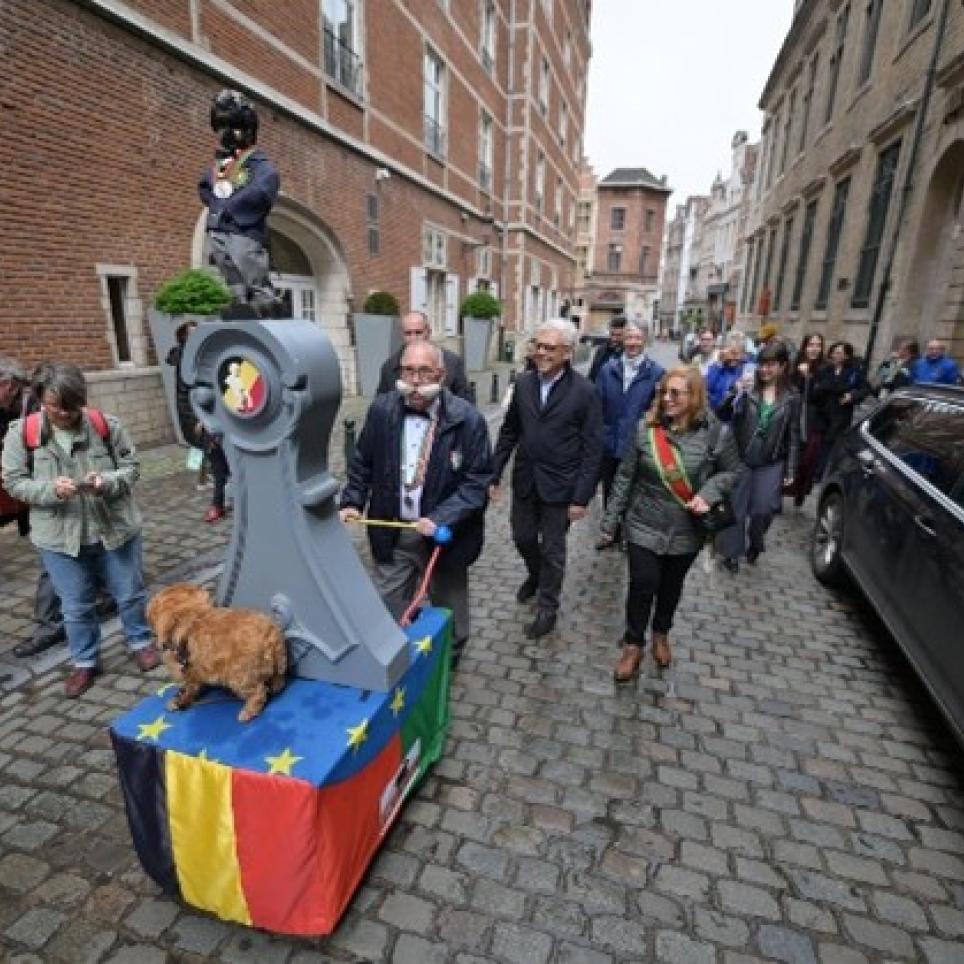 Manneken Pis ceremony (2)