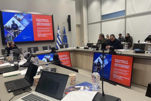 A meeting during one of the sessions.