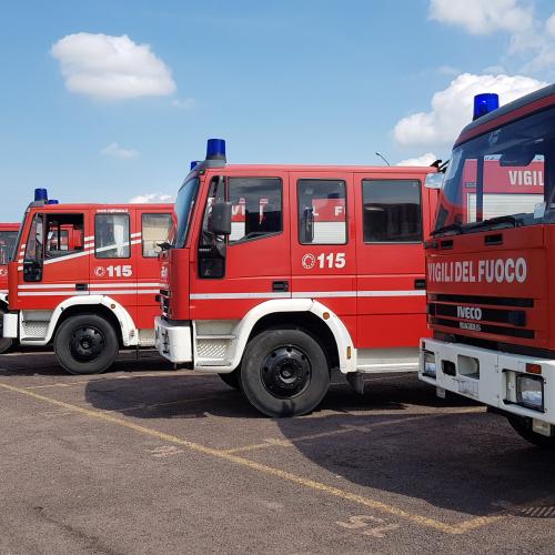 The cargo was accompanied by 15 Italian firefighters and 3 representatives of the Italian Civil Protection Department, who handed over the vehicles to the Ukrainian State Emergency Service which urgently needs such equipment.