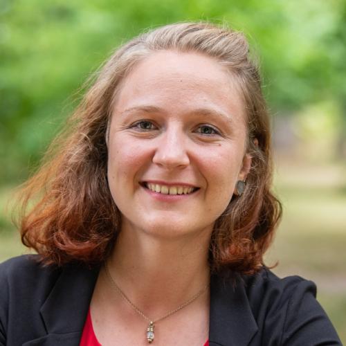 Katharina OSCHMANN