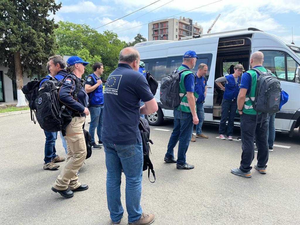 Teams preparing for departure