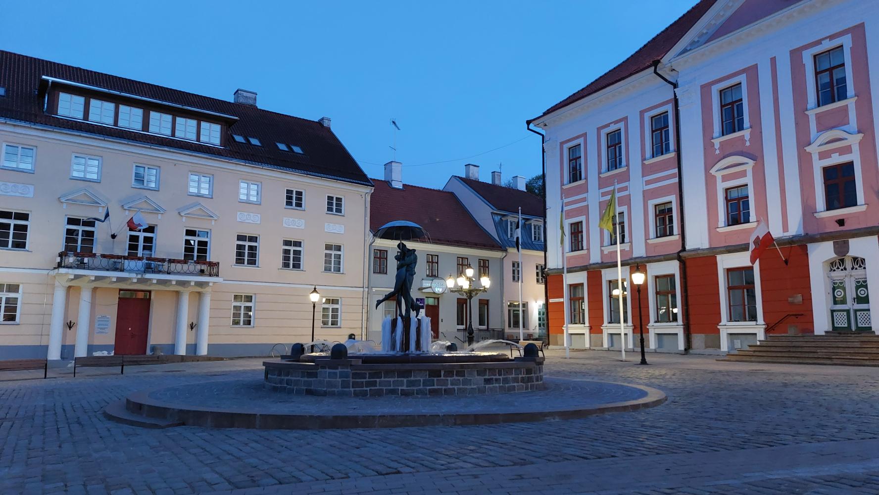 tartu city tour - Tartu raekoja plats