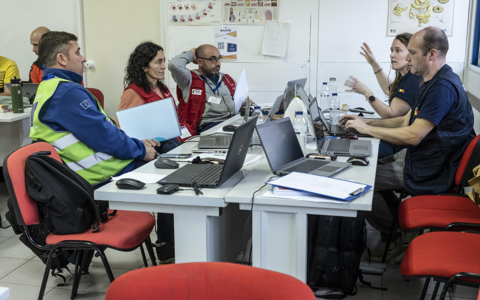 Modules in their workspace, communicating with their Coach/Trainer.