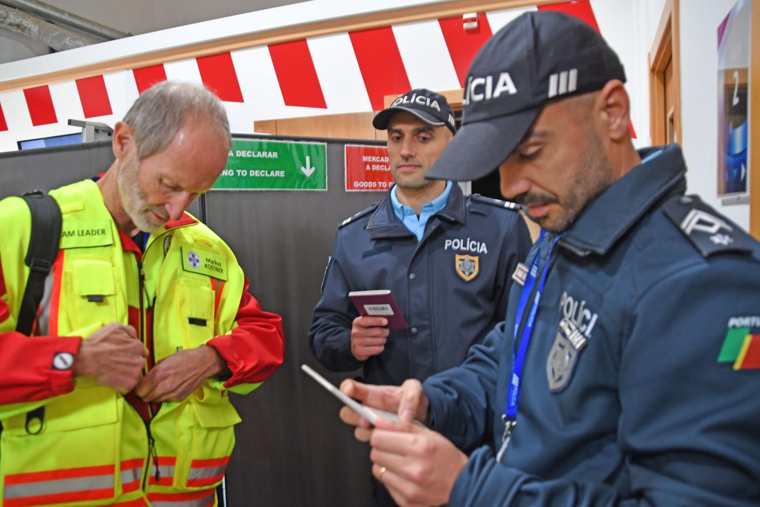 RDC situation, the airport security officers (role play) are questioning the Modules.