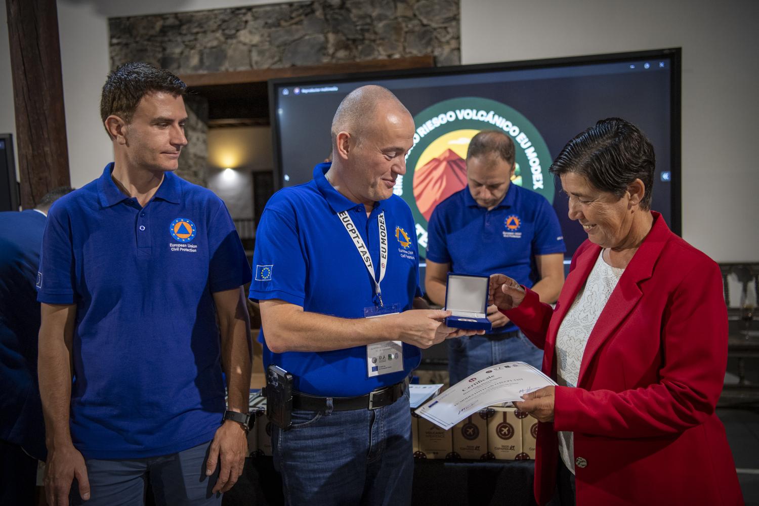 Blanca Perez @certificate handover