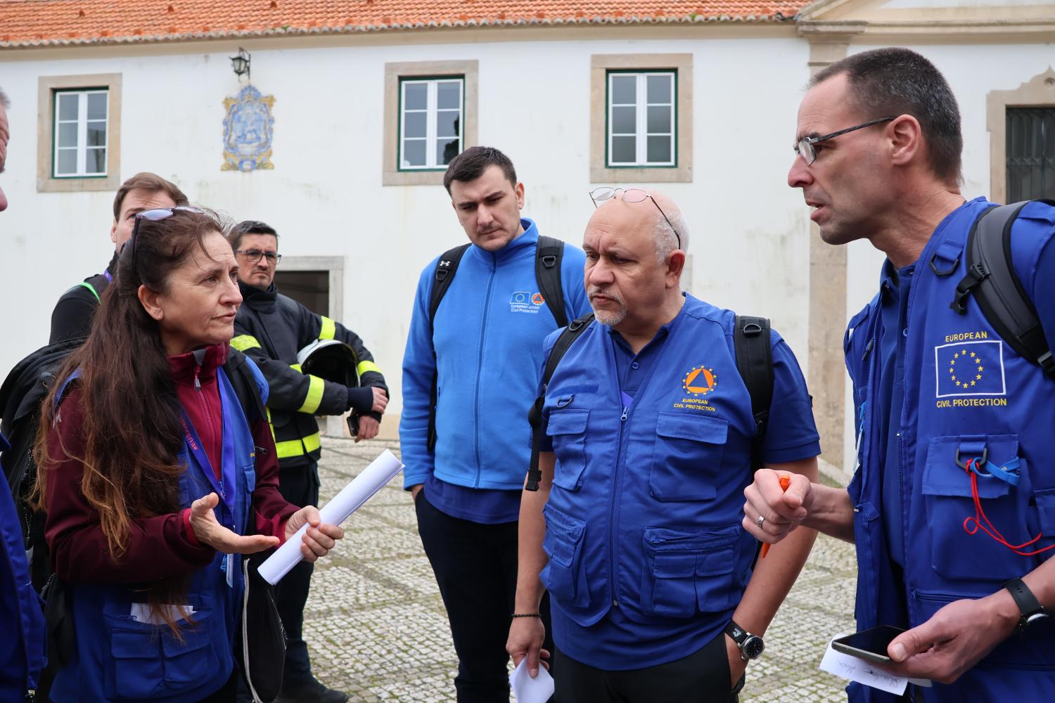 Participants go throught the RDC simulation in the exercise.