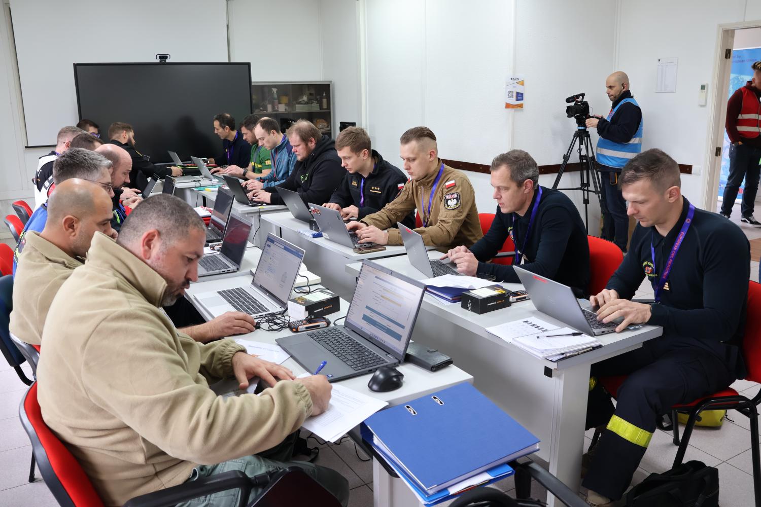 The modules are in their initial workspace.