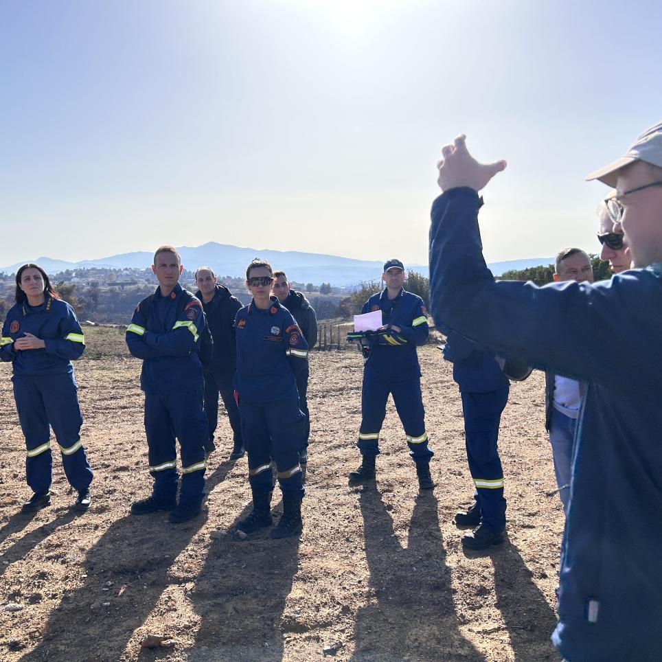 Knowledge exchange between the scientific and operational teams working together on the EWED project in Varnavas, Greece.