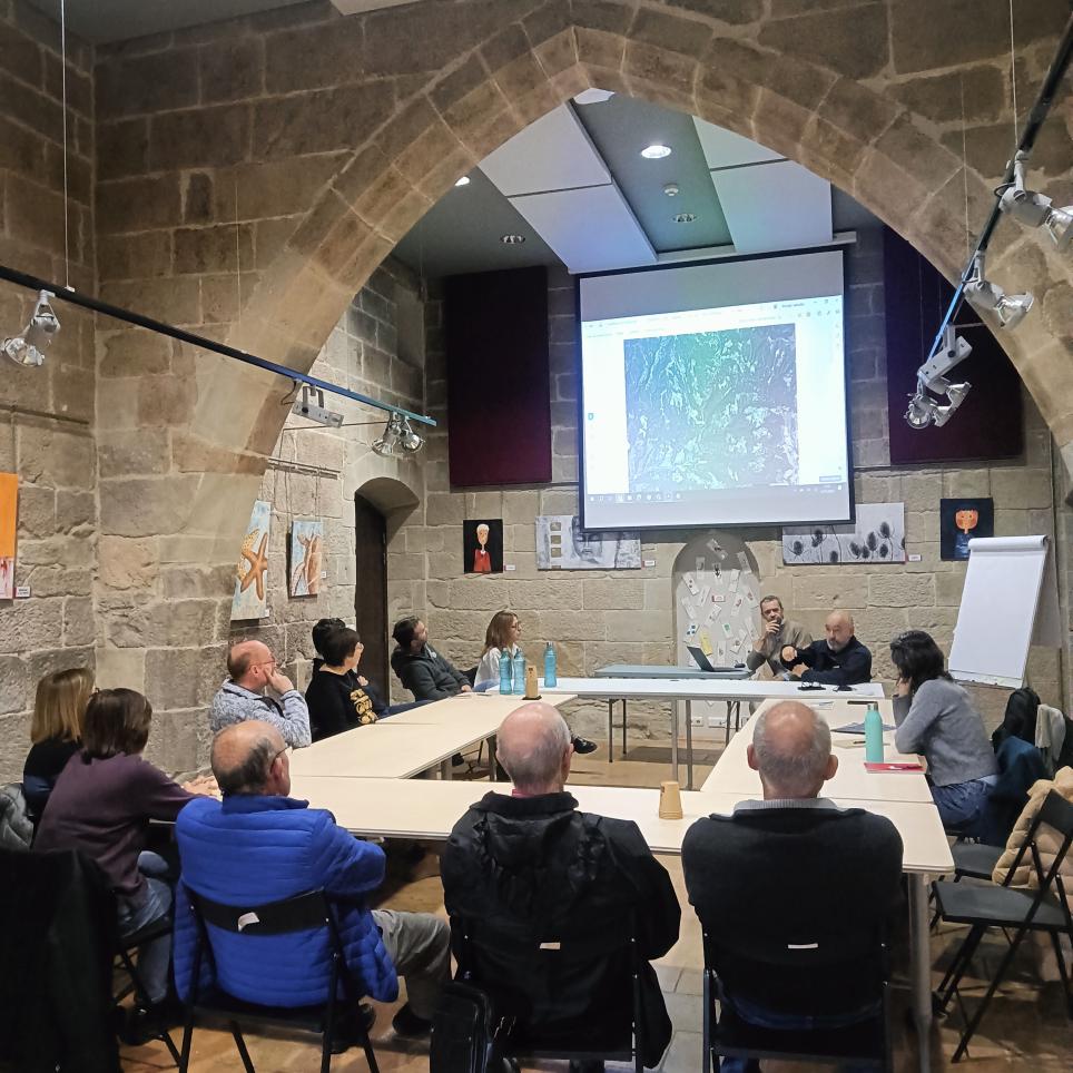 Meeting with mayors and landowners in the Ribera Salada pilot.