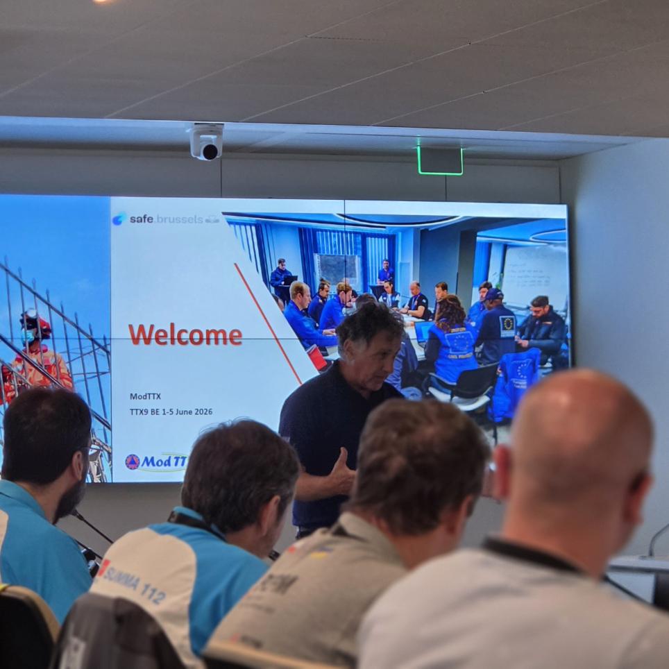 The ModTTX Participants are briefed at the start of exercise.