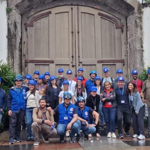 Family photo cascos azules