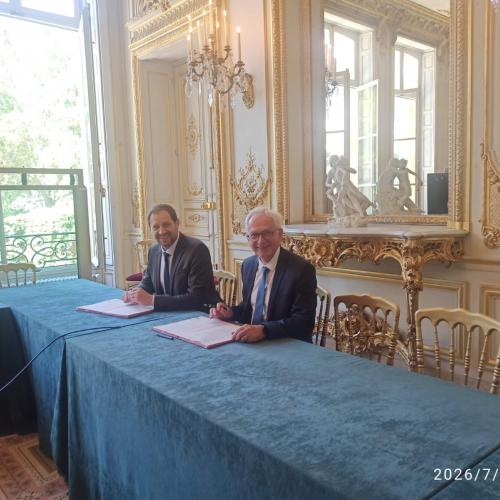 Signing of the service agreement with the Police Prefecture