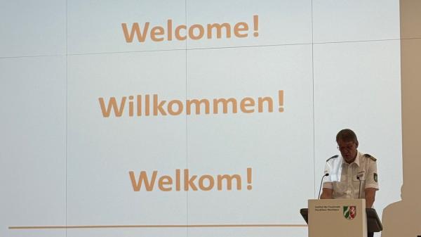 Welcome speech by Mr. Penkert, Director of the IdF NRW