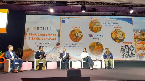 SUNSHINE on stage to present the project at EENA Conference